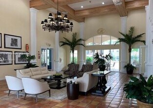 151 SW 117th Ave in Pembroke Pines, FL - Building Photo - Building Photo