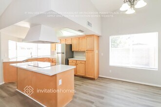 6142 W Sunnyside Dr in Glendale, AZ - Foto de edificio - Building Photo