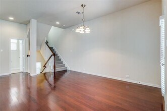 2326 Stutz Dr in Dallas, TX - Building Photo - Building Photo