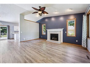 11819 W River Rd in Champlin, MN - Building Photo - Building Photo