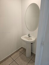 607 NE 208th Terrace in Miami, FL - Building Photo - Building Photo