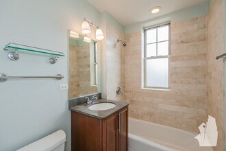 3453 N Wolcott Ave, Unit 3455-3 in Chicago, IL - Building Photo - Building Photo