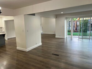 731 La Mesa Dr in Salinas, CA - Building Photo - Building Photo