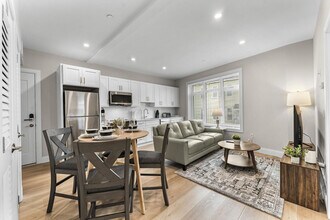 394 McGrath Hwy, Unit ID1364690P in Somerville, MA - Building Photo - Building Photo