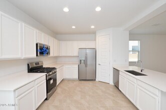 12617 W Morten Ave in Glendale, AZ - Building Photo - Building Photo