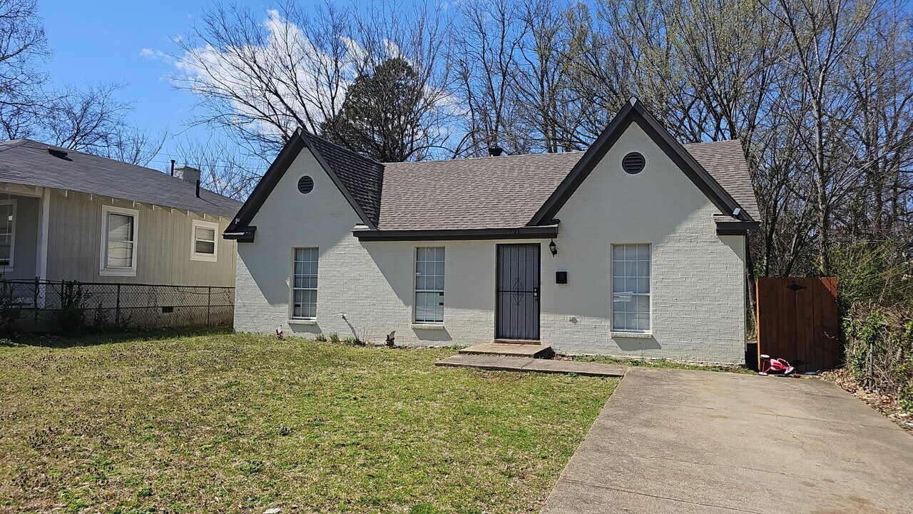 2816 Arlington Ave in Memphis, TN - Building Photo