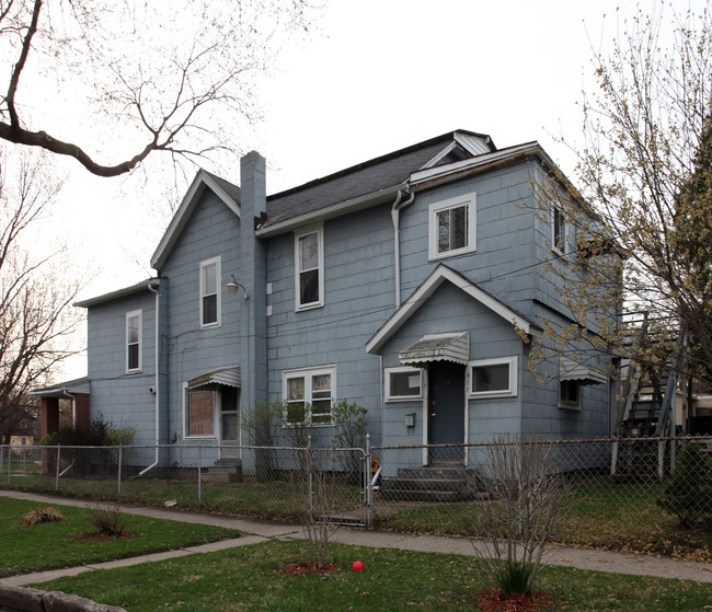 2727 Lawrence Ave in Toledo, OH - Foto de edificio - Building Photo