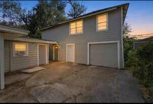 6526 Linden St in Houston, TX - Building Photo