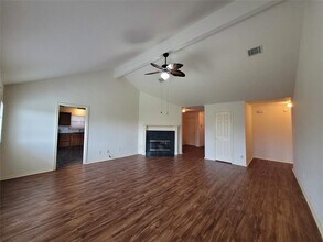 1904 Timber Creek Dr in Pearland, TX - Building Photo - Building Photo