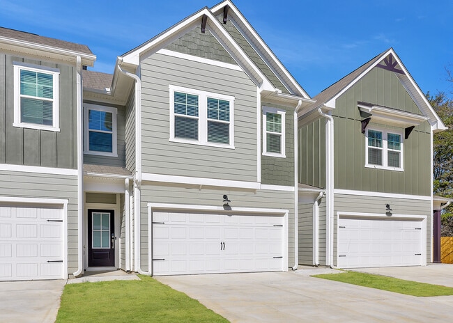 Tessa Shallowford Townhomes in Gainesville, GA - Building Photo - Building Photo