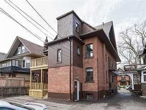 141 Admiral Rd in Toronto, ON - Building Photo - Building Photo