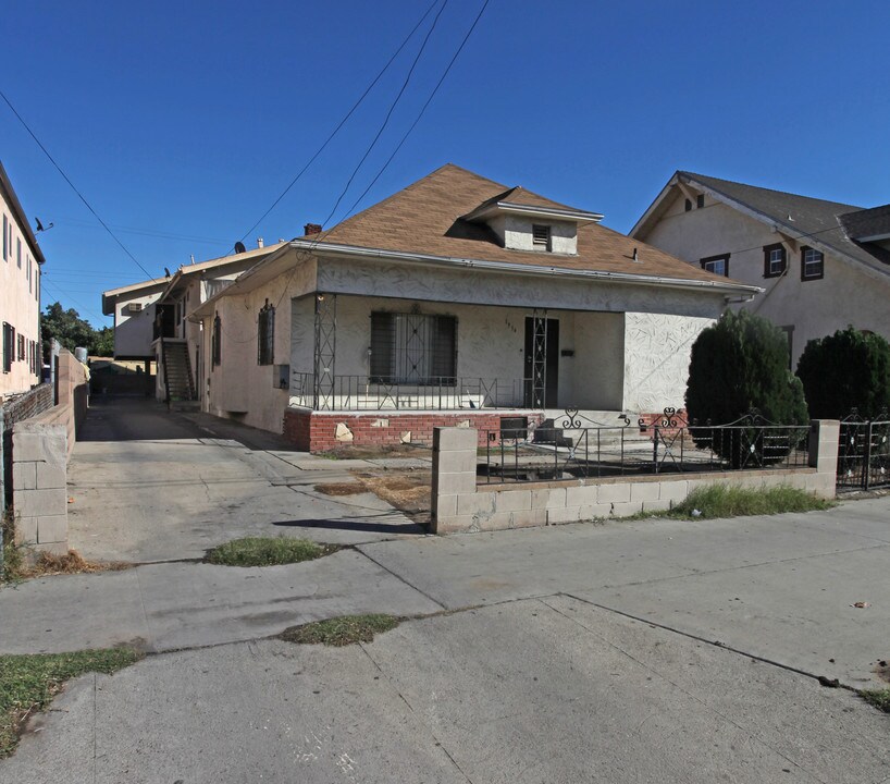 1934 Griffin Ave in Los Angeles, CA - Foto de edificio