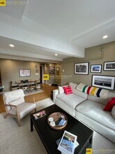 120 Beacon St, Unit 6 in Boston, MA - Foto de edificio - Building Photo