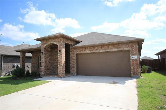 2405 Moon Rnch in Weatherford, TX - Building Photo - Building Photo