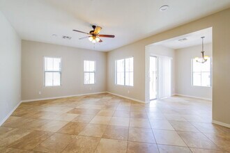 2141 W Barwick Dr in Phoenix, AZ - Building Photo - Building Photo