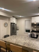6 W Cottage St, Unit 2 in Boston, MA - Building Photo - Building Photo