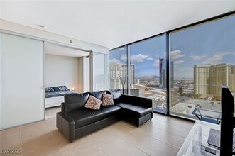 3722 S Las Vegas Blvd in Las Vegas, NV - Building Photo - Building Photo