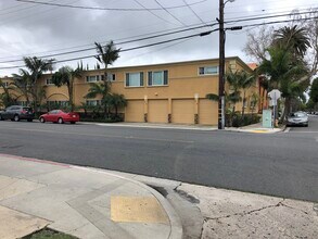394 Coronado Ave, Unit 5 in Long Beach, CA - Building Photo - Building Photo