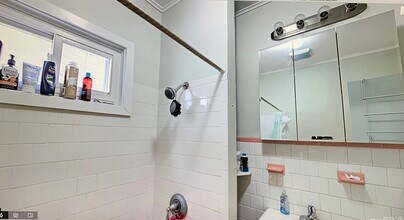 378 Washington St in Somerville, MA - Foto de edificio - Building Photo