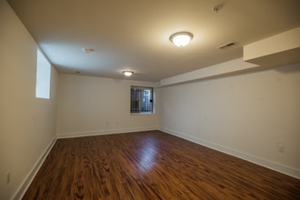 441 N 32nd St in Philadelphia, PA - Building Photo - Building Photo