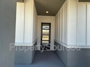 2868 Resthaven Ct in Lathrop, CA - Building Photo - Building Photo