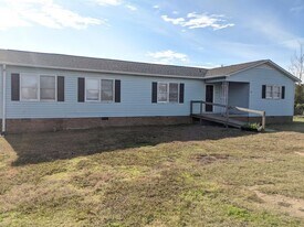 199 Shortie St in Greer, SC - Building Photo