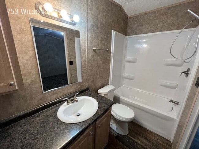 753 Wilson Dr in Towanda, KS - Building Photo - Building Photo