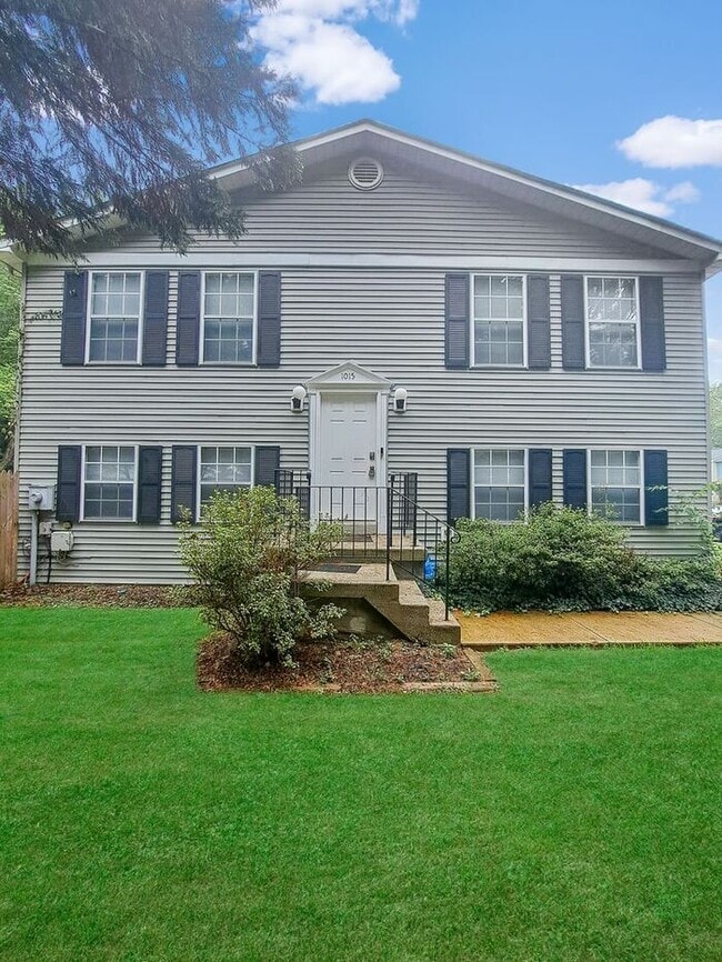 property at 1015 Red Lion Ct
