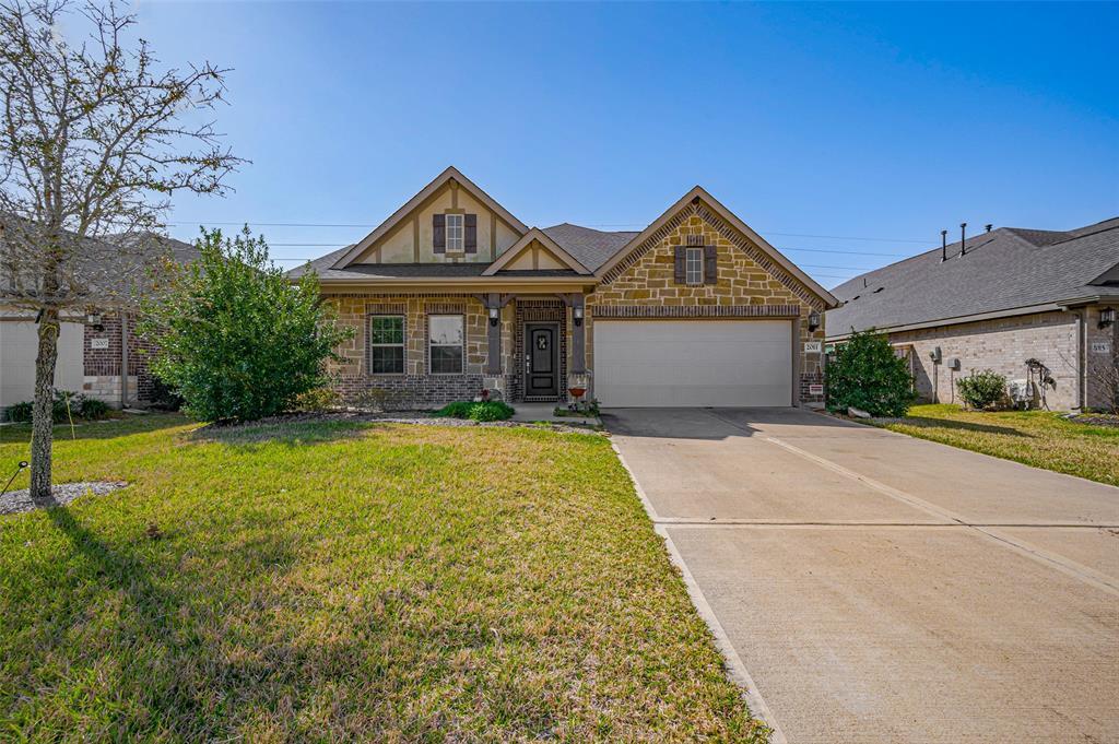 2011 Village Orchard Ln in Katy, TX - Building Photo