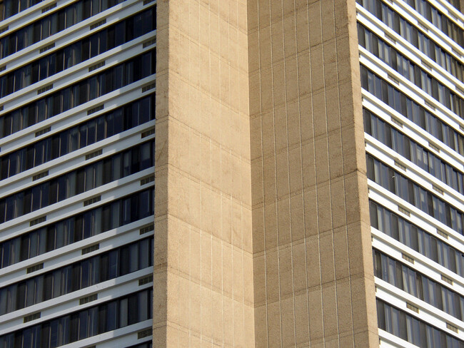 River View Tower in Chattanooga, TN - Building Photo - Building Photo