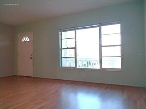 2459 Columbia Dr in Clearwater, FL - Building Photo - Building Photo