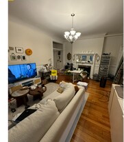 366 Commonwealth Ave, Unit 2D in Boston, MA - Building Photo