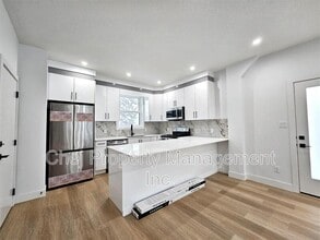 10698-10661 61 St NW in Edmonton, AB - Building Photo - Building Photo