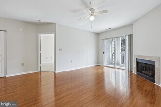 12919 Alton Square in Herndon, VA - Building Photo - Building Photo