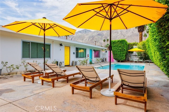 502 Calle Santa Rosa S, Unit 3 in Palm Springs, CA - Building Photo