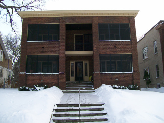 51 Melbourne Ave SE in Minneapolis, MN - Building Photo - Building Photo