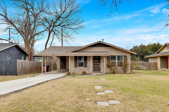 2909 Burning Oak Dr in Austin, TX - Building Photo - Building Photo