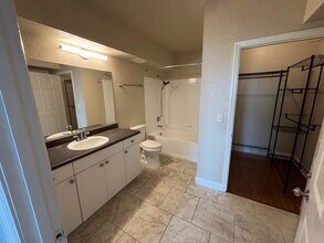 206 E South St, Unit 4007 in Orlando, FL - Building Photo - Building Photo
