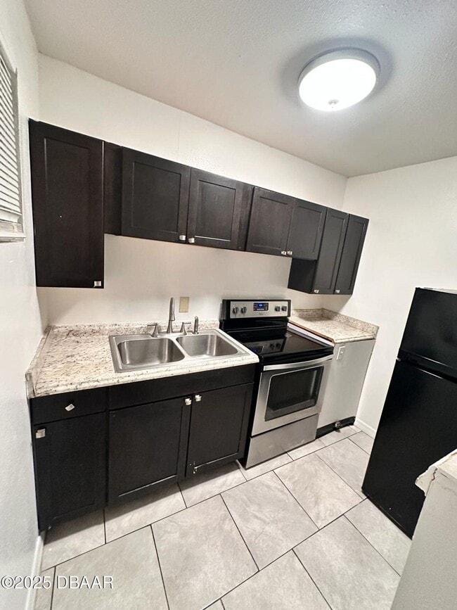 420 Henry Butts Dr in Daytona Beach, FL - Building Photo - Building Photo