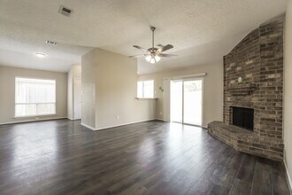 15118 Loma Paseo Dr in Houston, TX - Building Photo - Building Photo