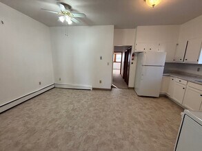 5 Spruce St in Clinton, MA - Building Photo - Building Photo