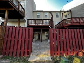 4009 Timber Oak Trl in Fairfax, VA - Building Photo - Building Photo