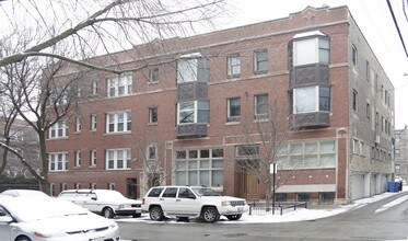 725-745 W Buckingham Pl in Chicago, IL - Foto de edificio - Building Photo
