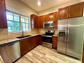 224 W Bay Cedar Cir in Jupiter, FL - Building Photo - Building Photo