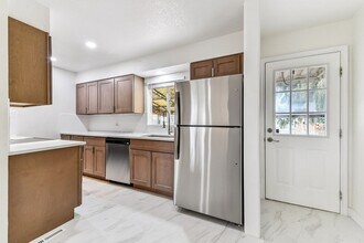 1325 Lansing St in Aurora, CO - Building Photo - Building Photo