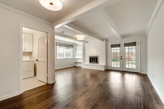 3106 Overton Park Dr W in Fort Worth, TX - Building Photo - Building Photo