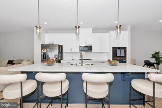 256 Stallion St in Frederick, MD - Building Photo - Building Photo