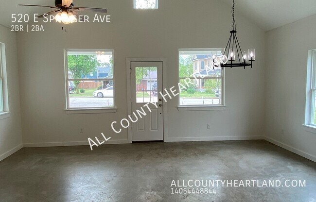 520 E Springer Ave in Guthrie, OK - Building Photo - Building Photo