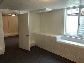 209COL in Urbana, IL - Building Photo