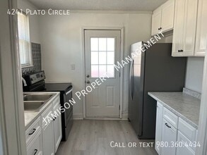 4241 Plato Cir in Charlotte, NC - Building Photo - Building Photo